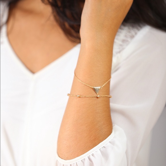 SALE 👀 2 Piece Gold Chain Bracelet - Picture 6 of 7